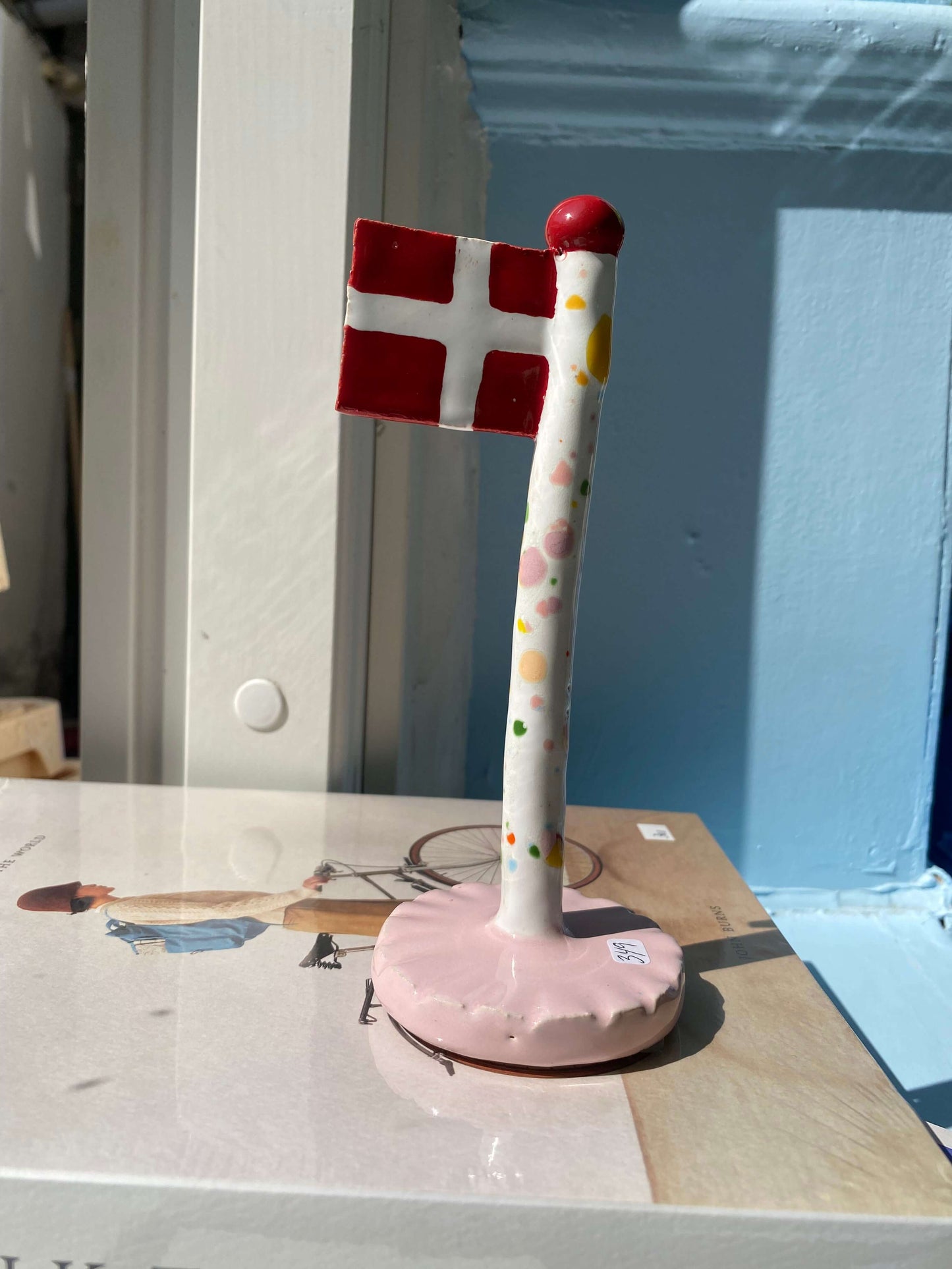 The Clay Play Keramik Flag