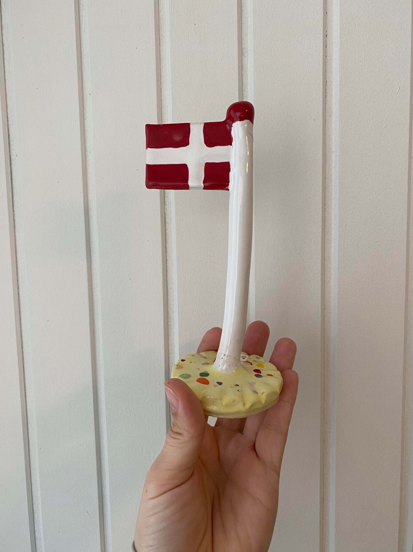 The Clay Play Keramik Flag