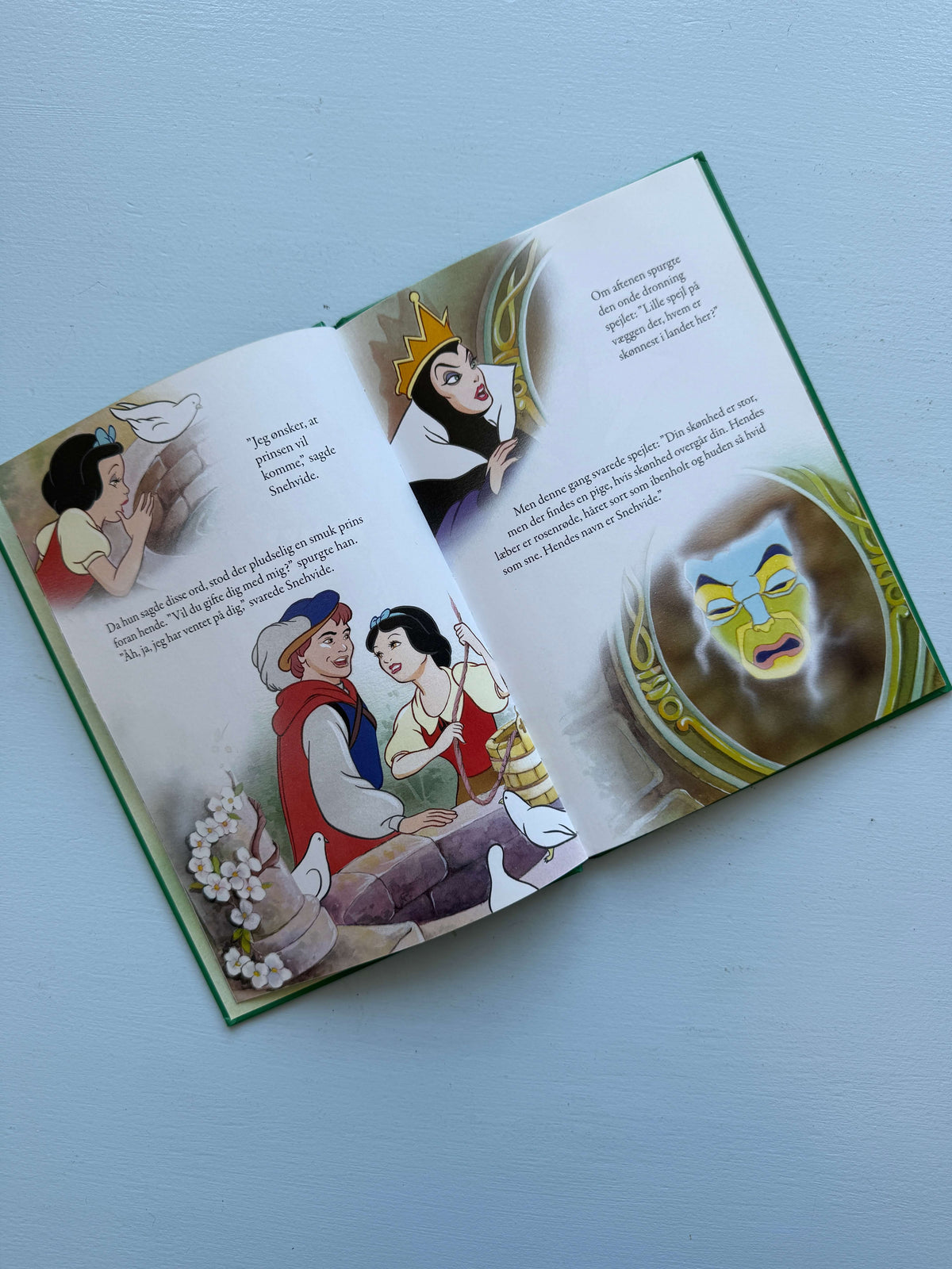 Snehvide og de syv dværge bog