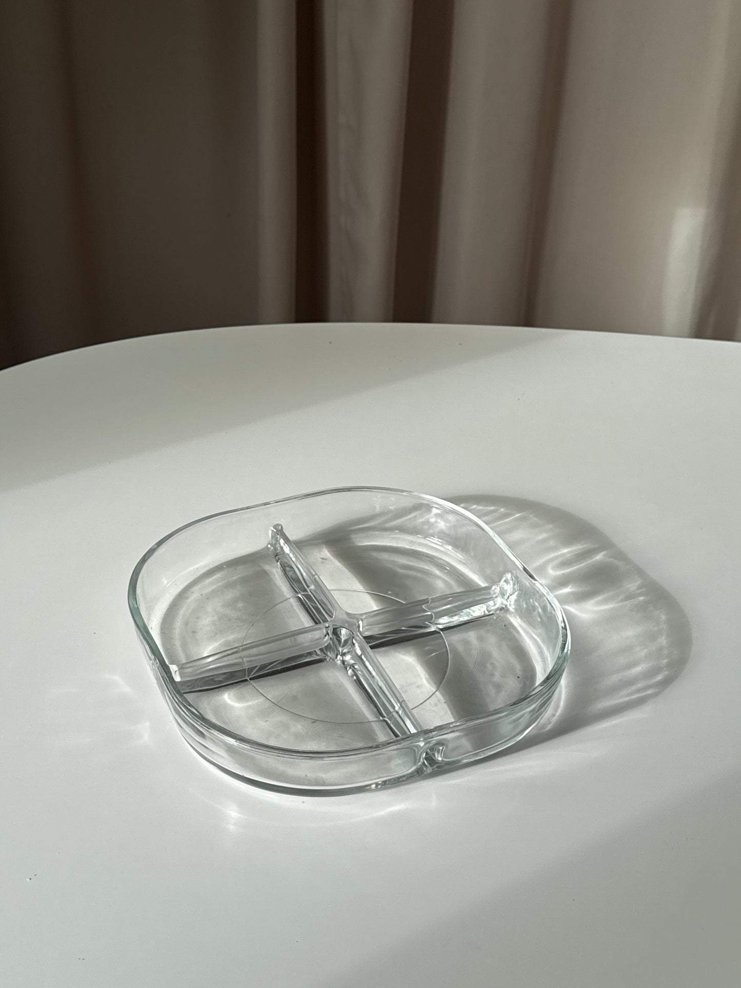 Glasfad med 4 inddelinger