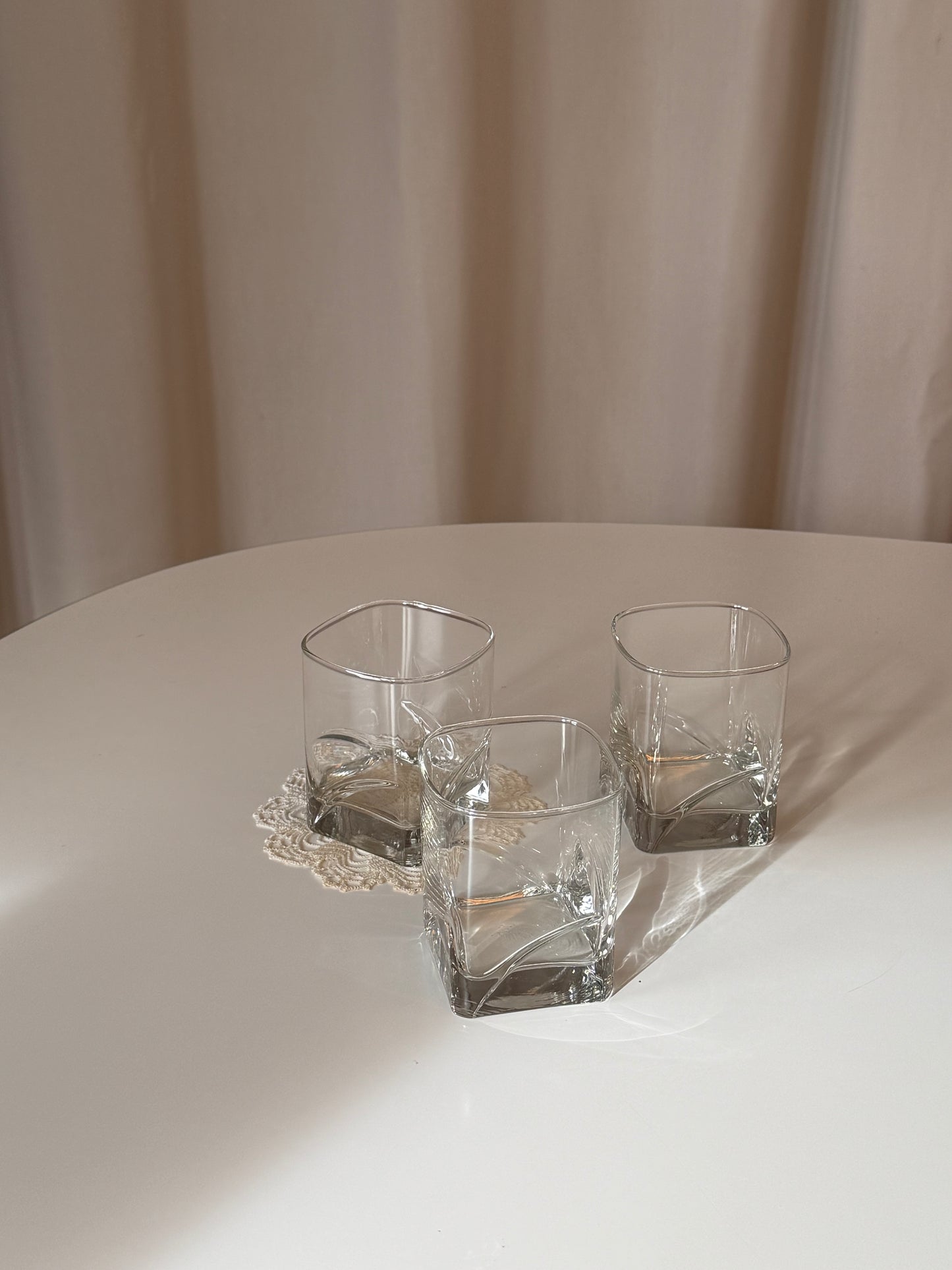 Glas