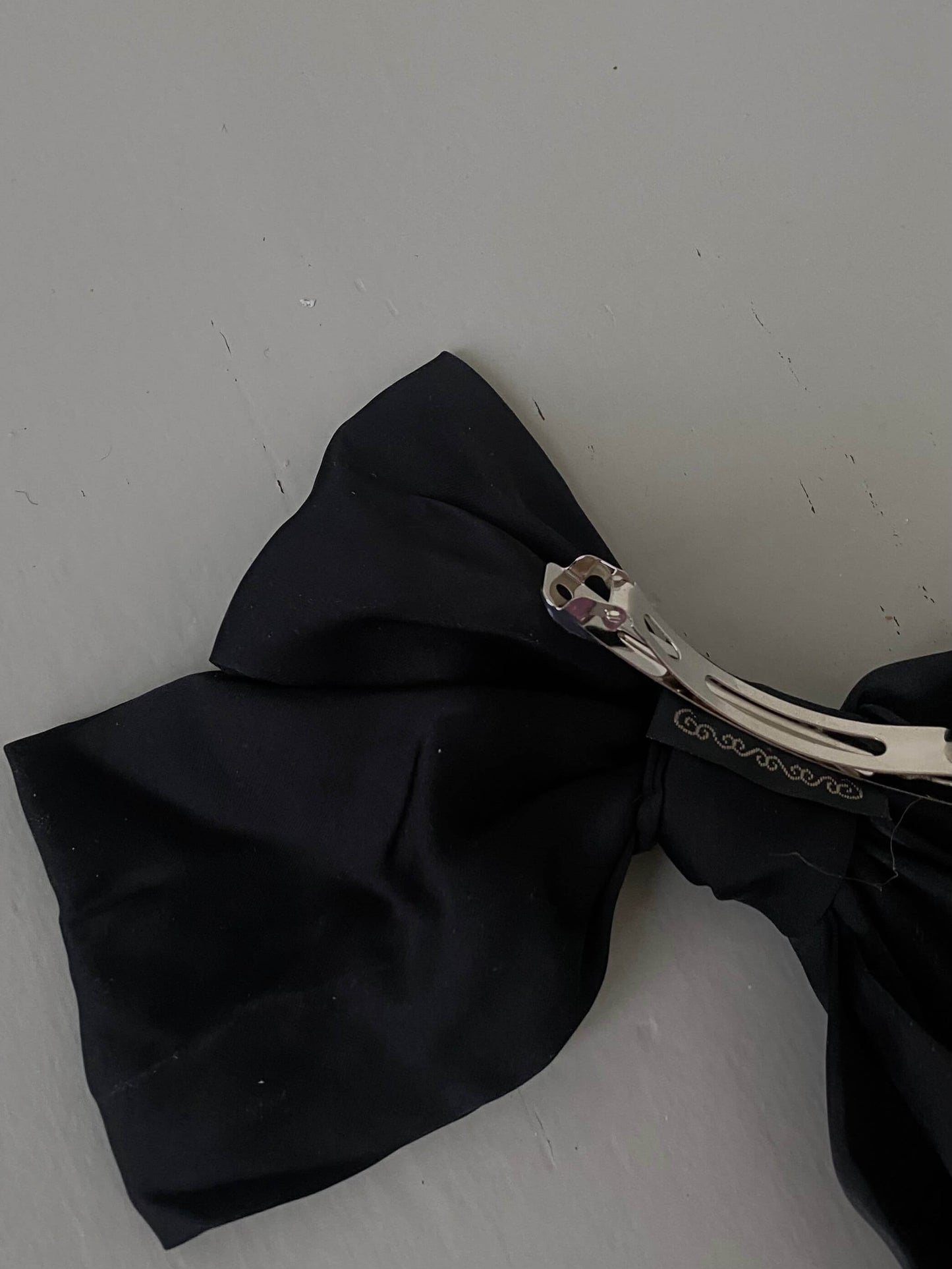 Oversized Bow