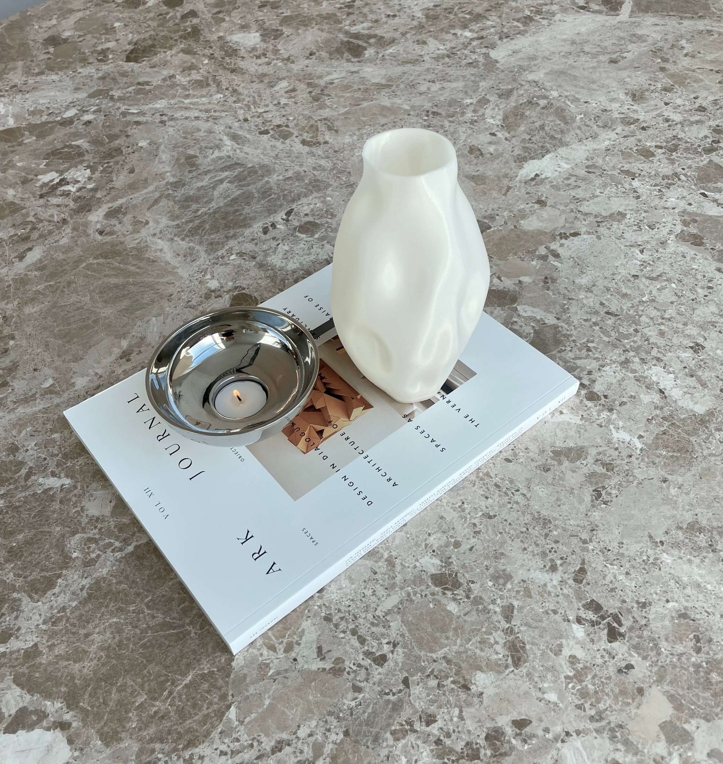 Illumina Vase