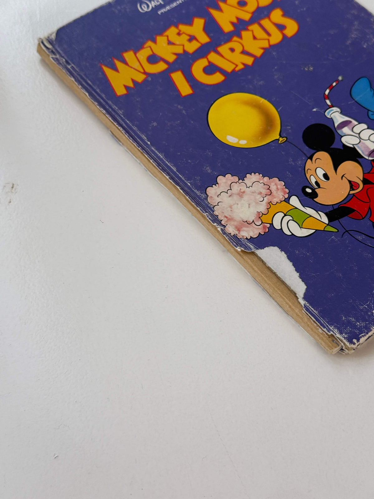 Mickey Mouse i cirkus bog