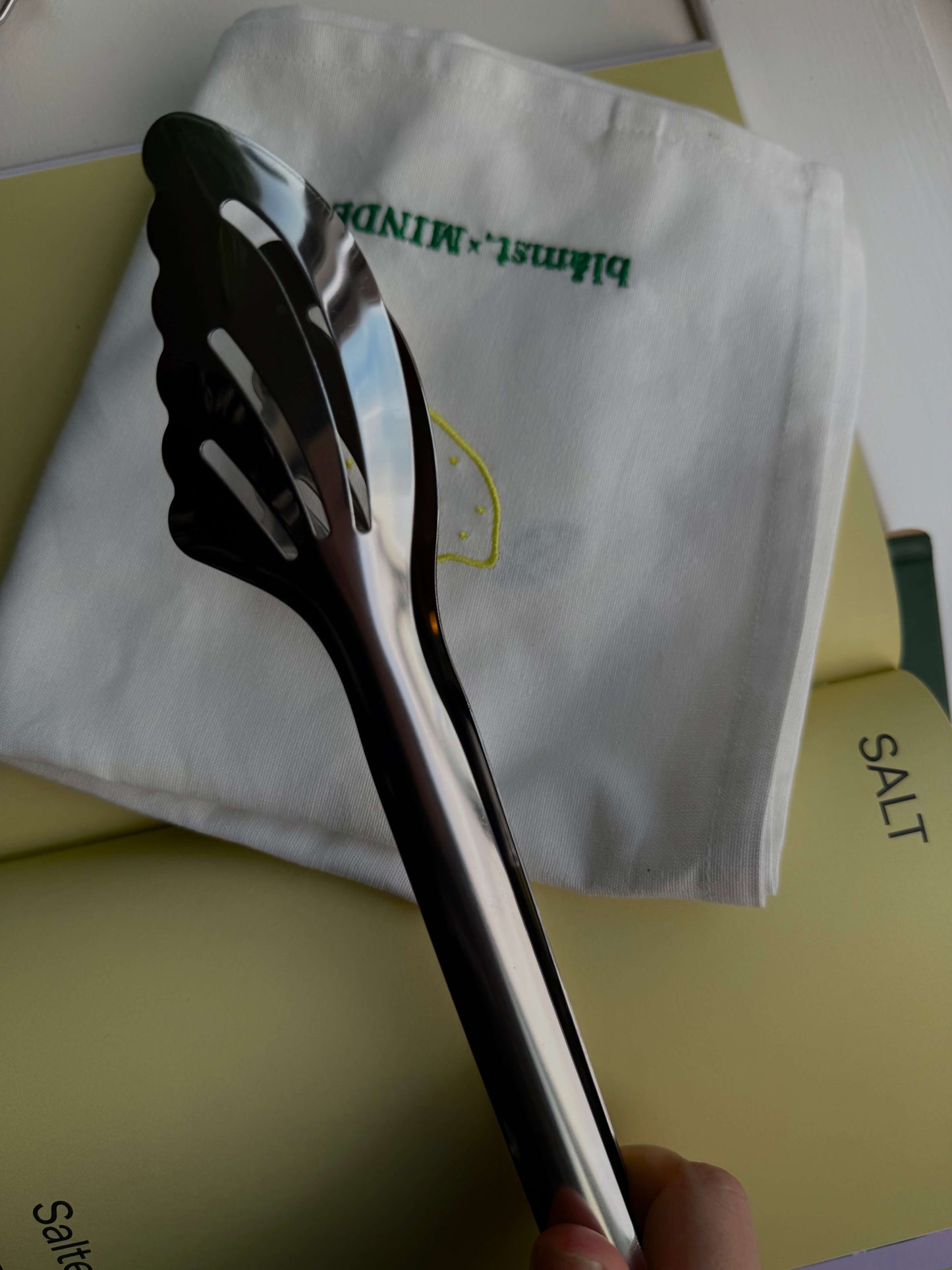 Pasta tongs