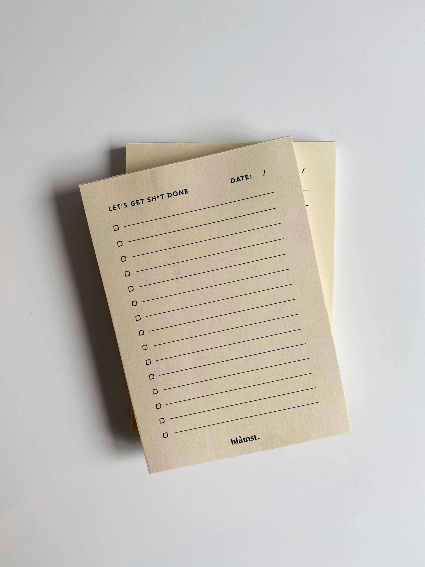 To-Do Liste i "gul" Farve – Stilfuld og praktisk blok med 100 ark til daglige noter.