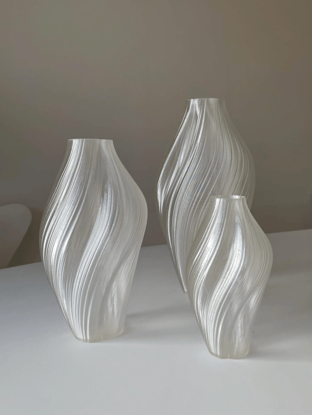 Svane Vase