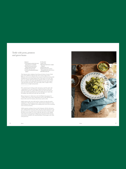 Detaljebillede af 'The Italian Deli Cookbook' med fokus på nemme og sofistikerede opskrifter til italiensk madlavning.