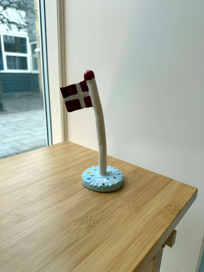 keramikflag med blå polka bund
