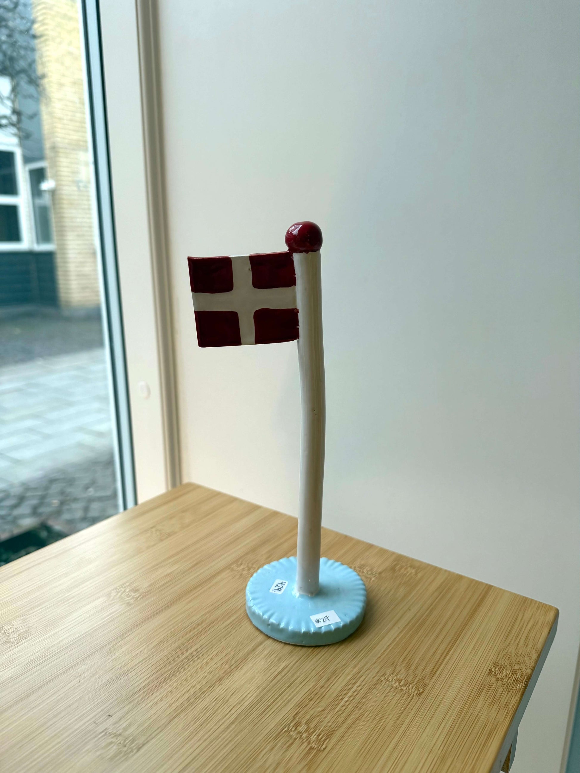 keramikflag med blå bund