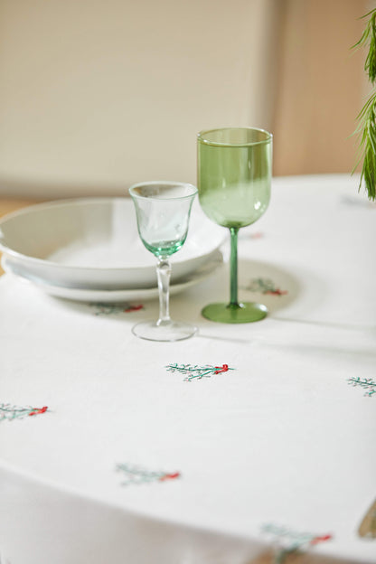 Mistletoe Tablecloth - Round