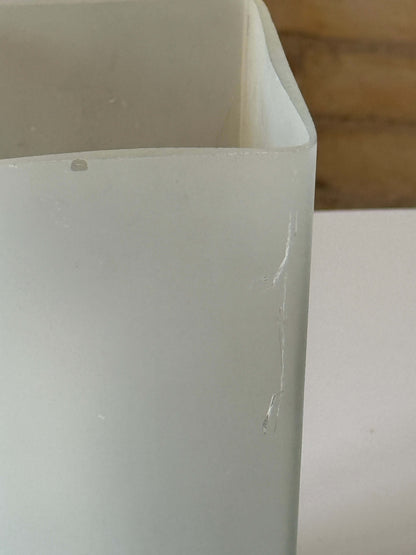 Bordlampe i matteret glas