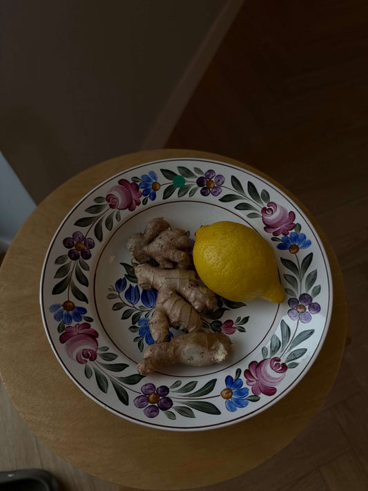 Porcelæn skål med blomster