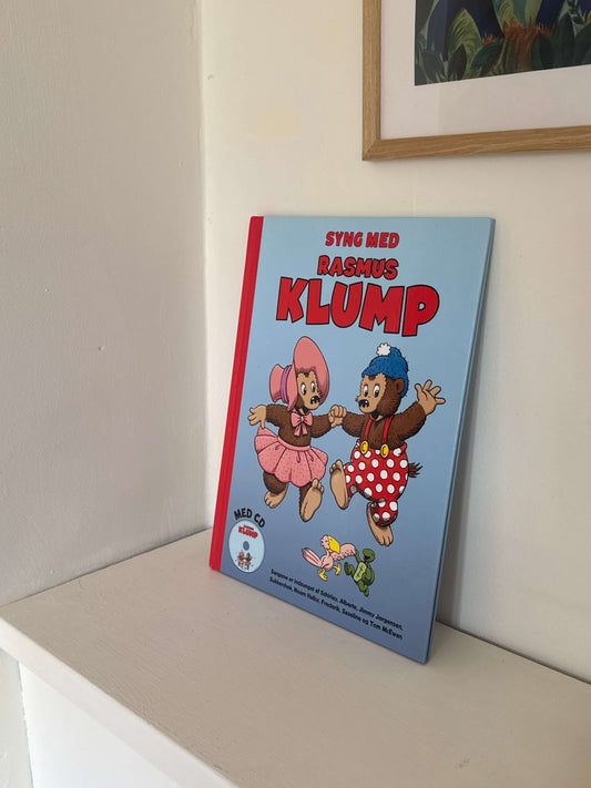 Syng med Rasmus Klump bog