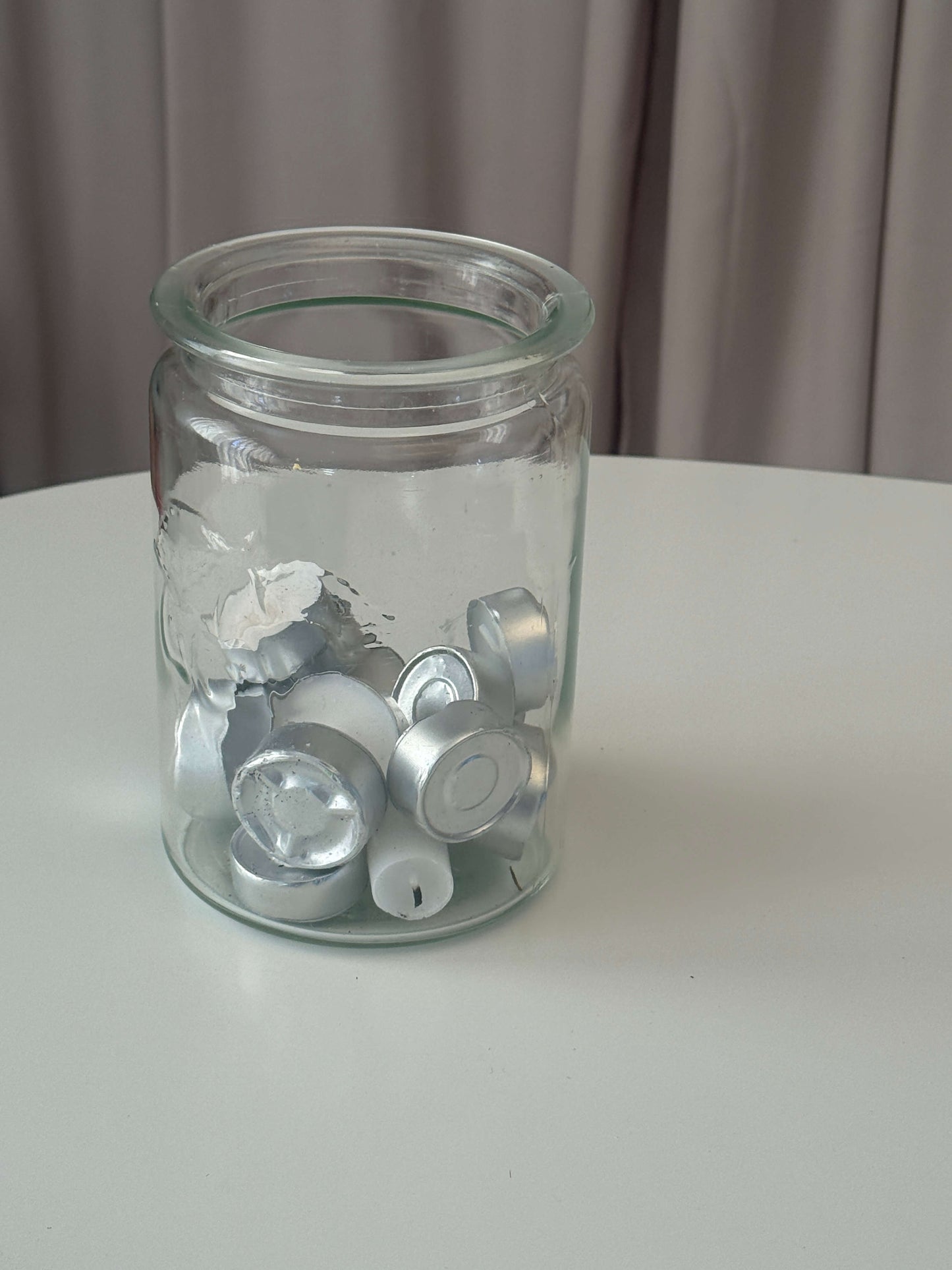 Stor glasbeholder med mønster