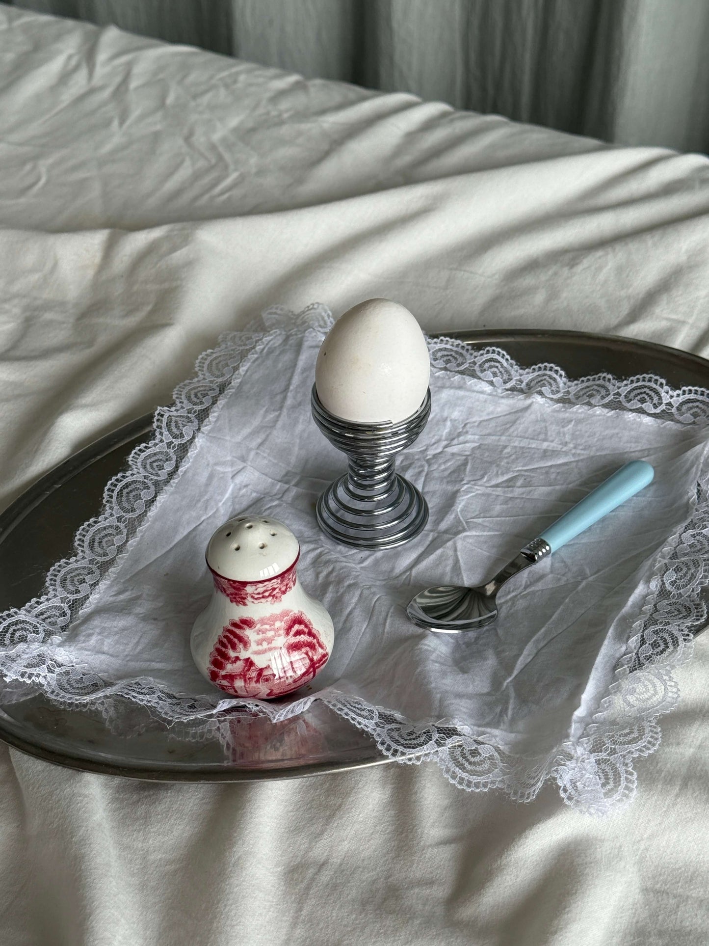 Engelsk porcelæns saltbøsse