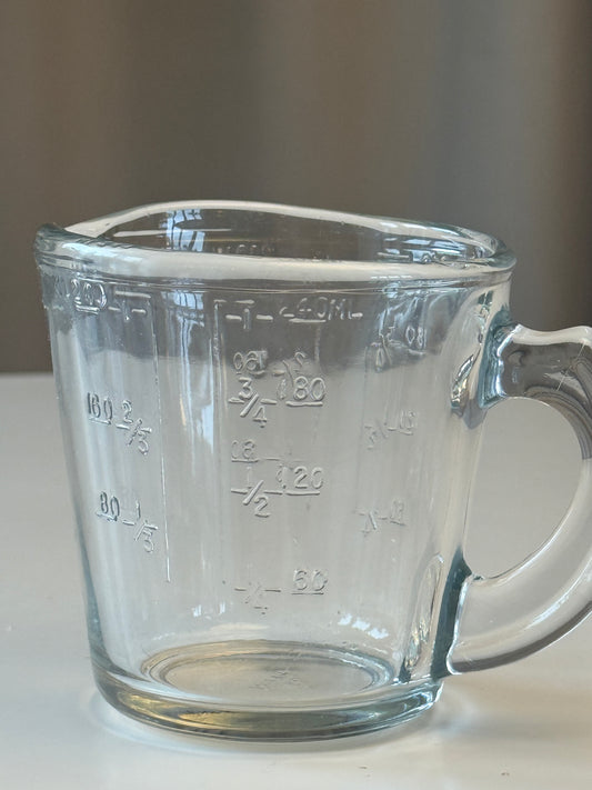 Glas målebæger 240 ml