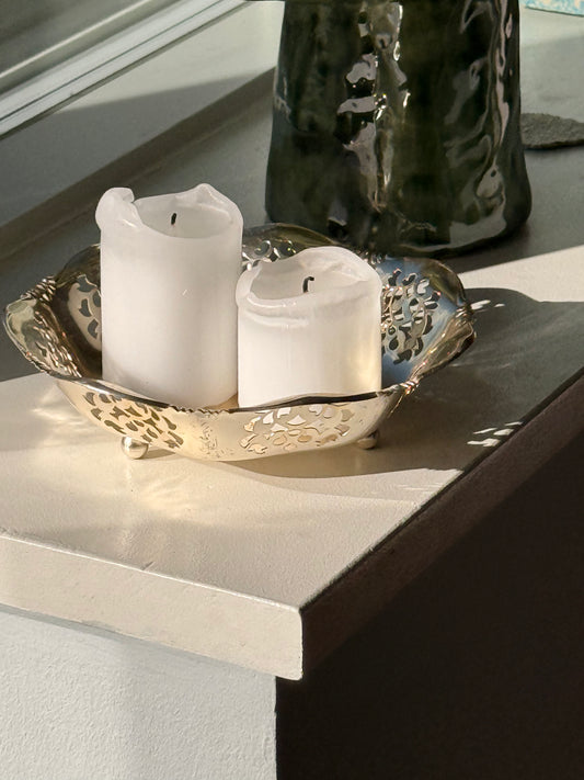 Lille stålfad med mønster