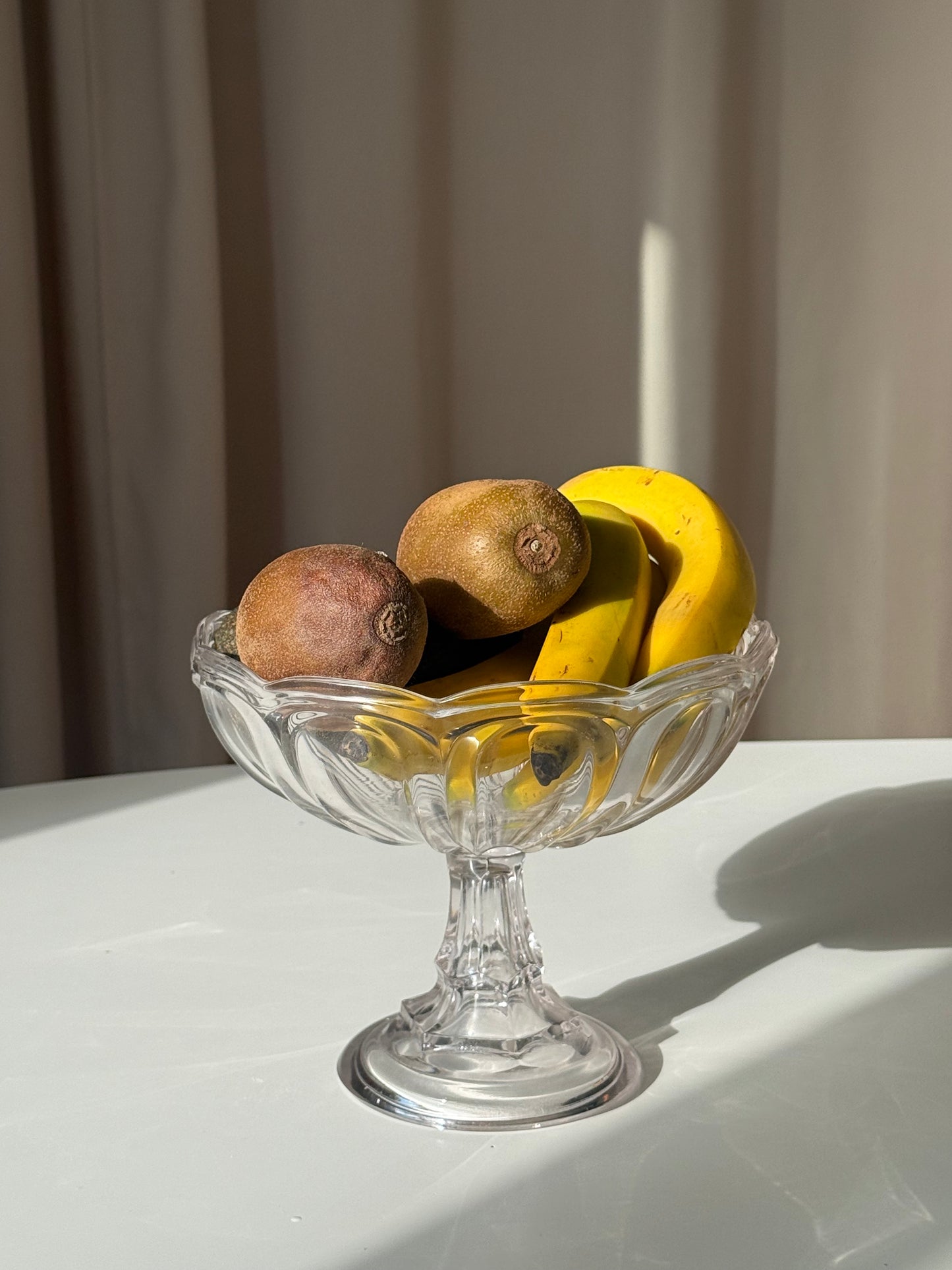 Stor Glasskål på Piedestal