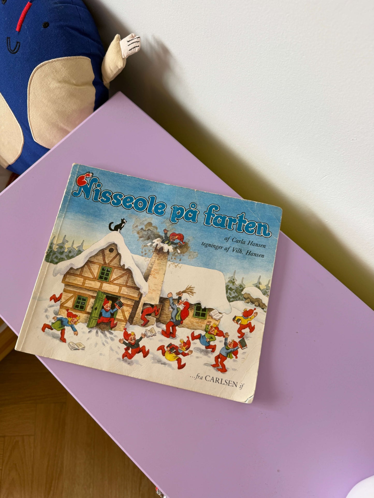 Nisseole på farten bog
