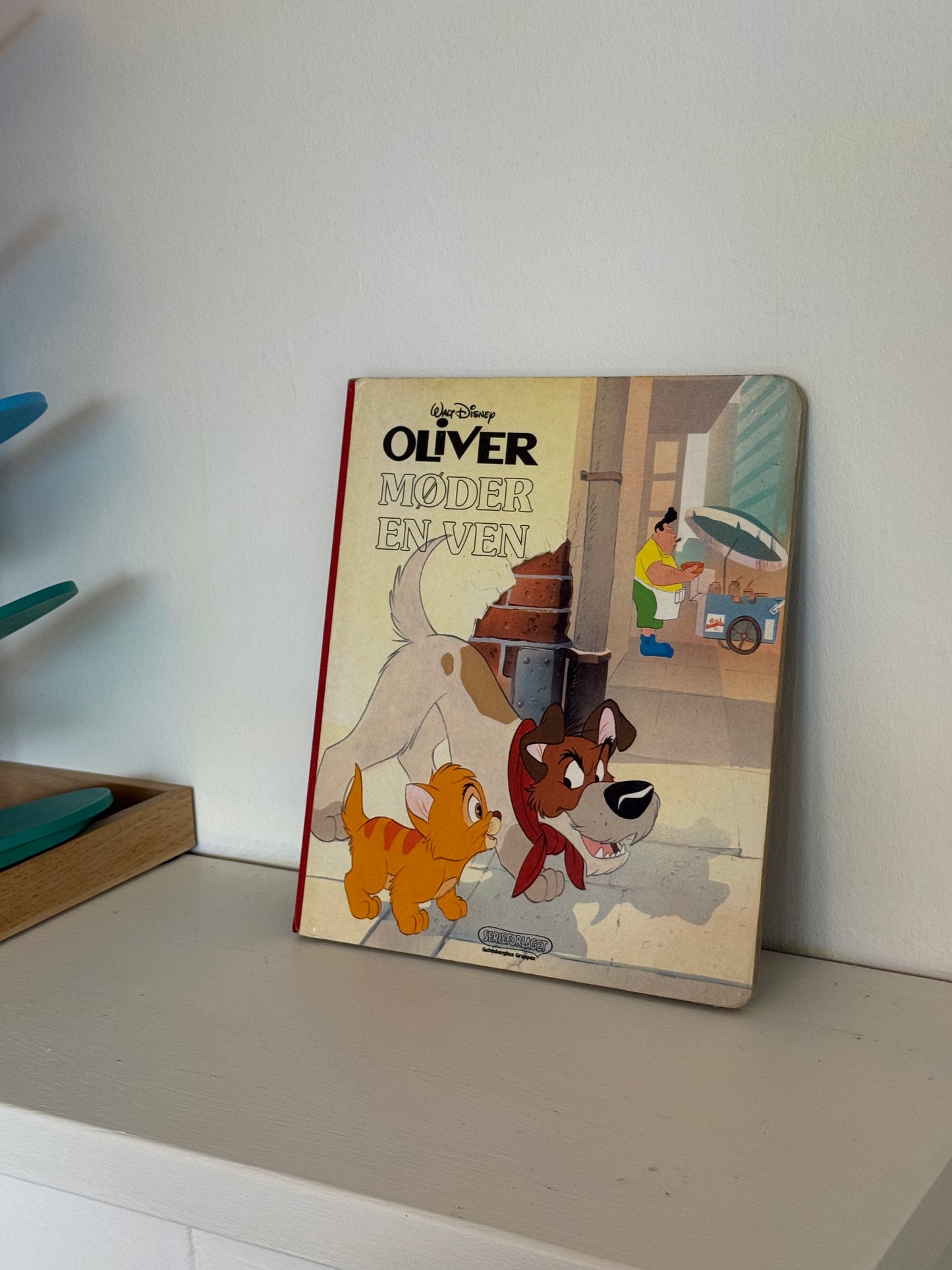 Oliver møder en ven – Disney børnebog