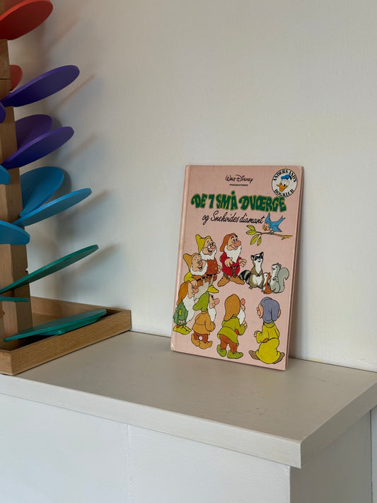 De syv små dværge og Snehvides diamant – børnebog