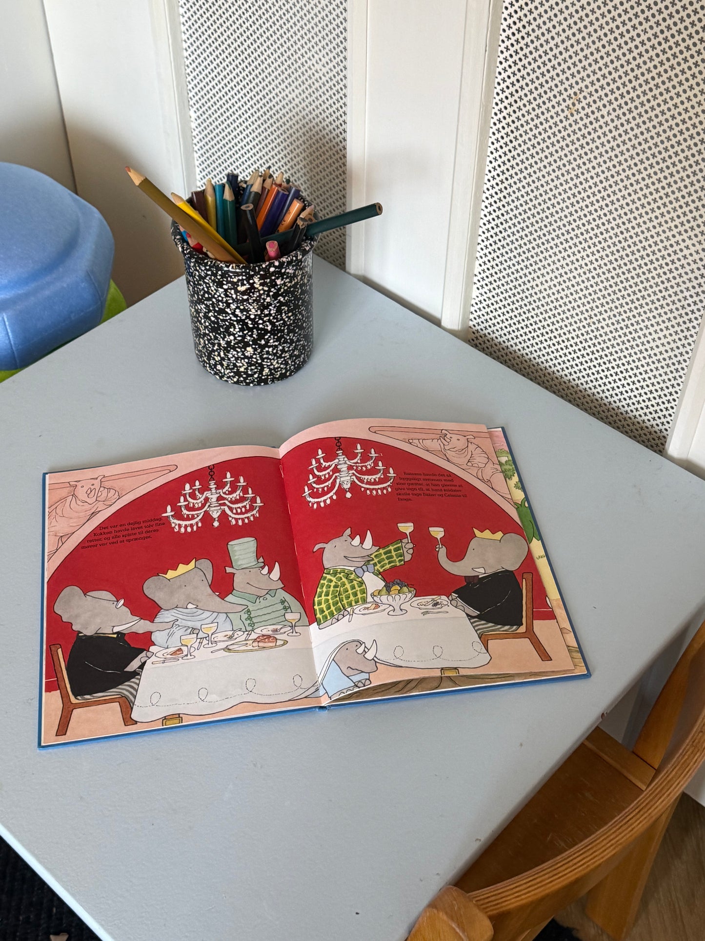 Babar vinder slaget – børnebog