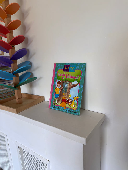 Hvad er klokken? – Peter Plys børnebog