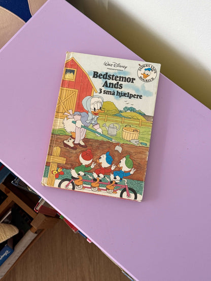 Bedstemor Ands 3 små hjælpere bog