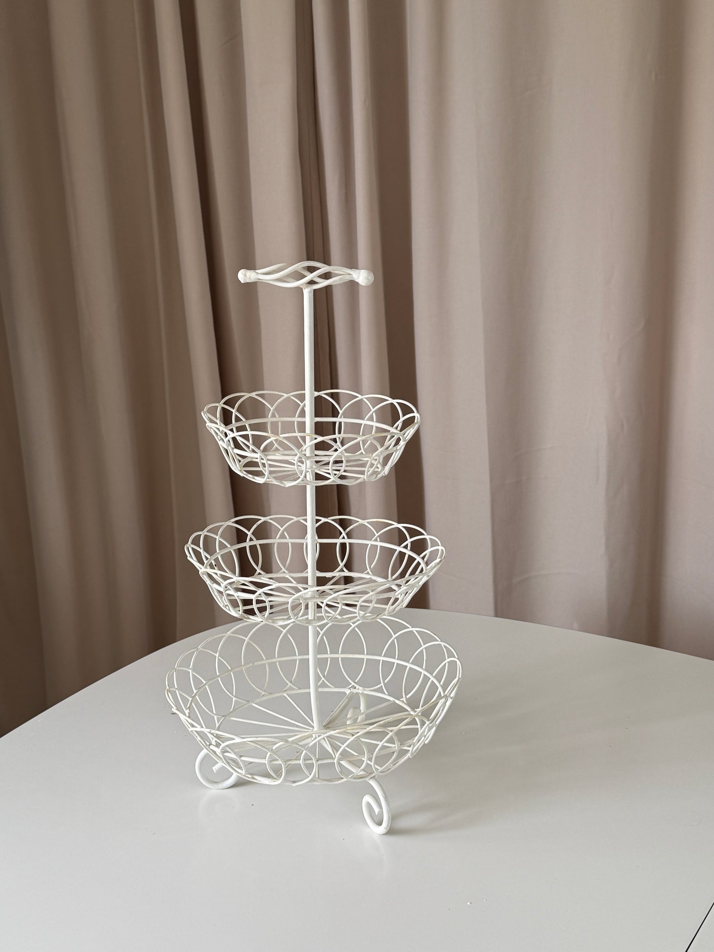 Piedestal med 3 etager