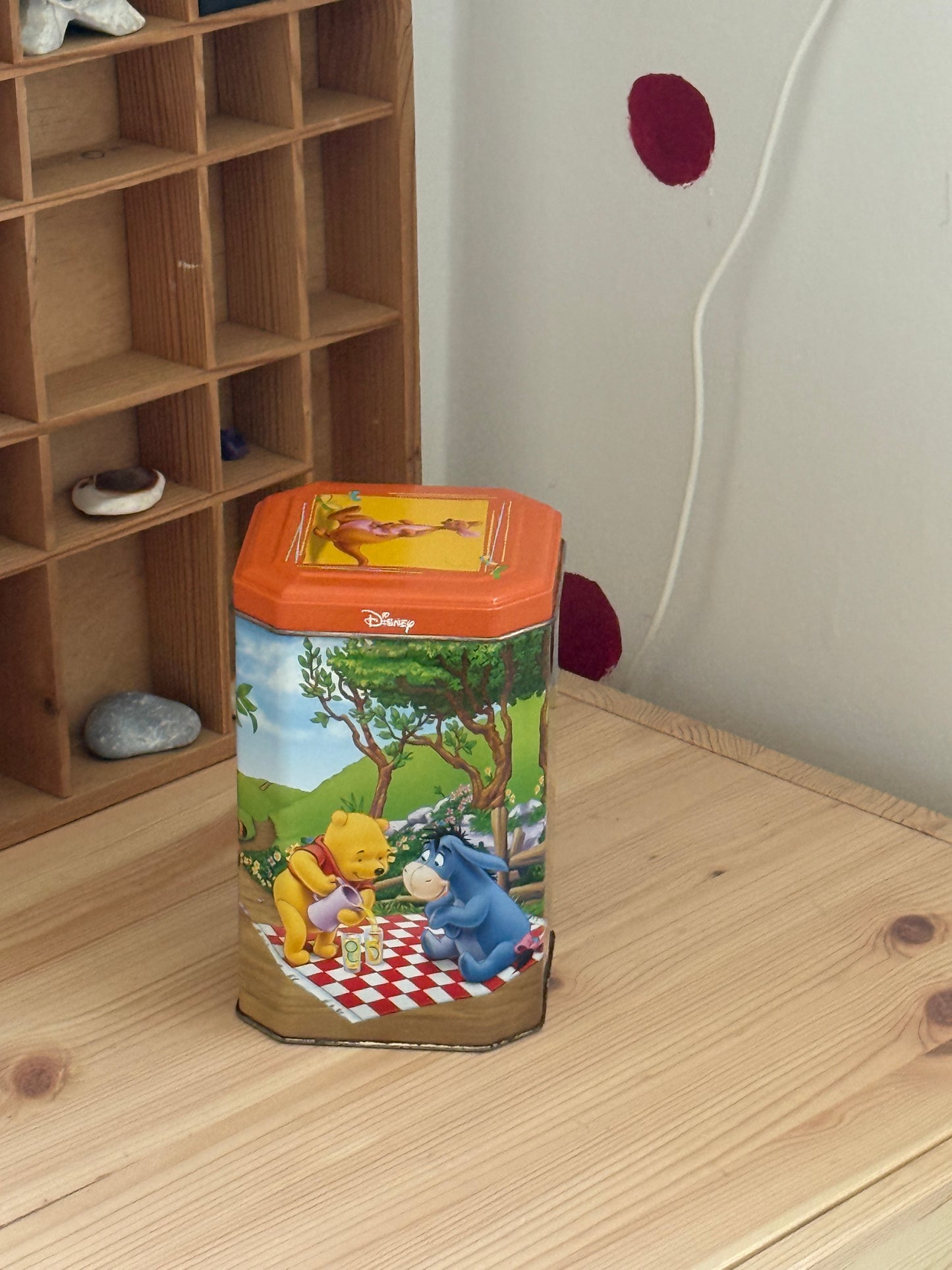 Metaldåse med Peter Plys & venner