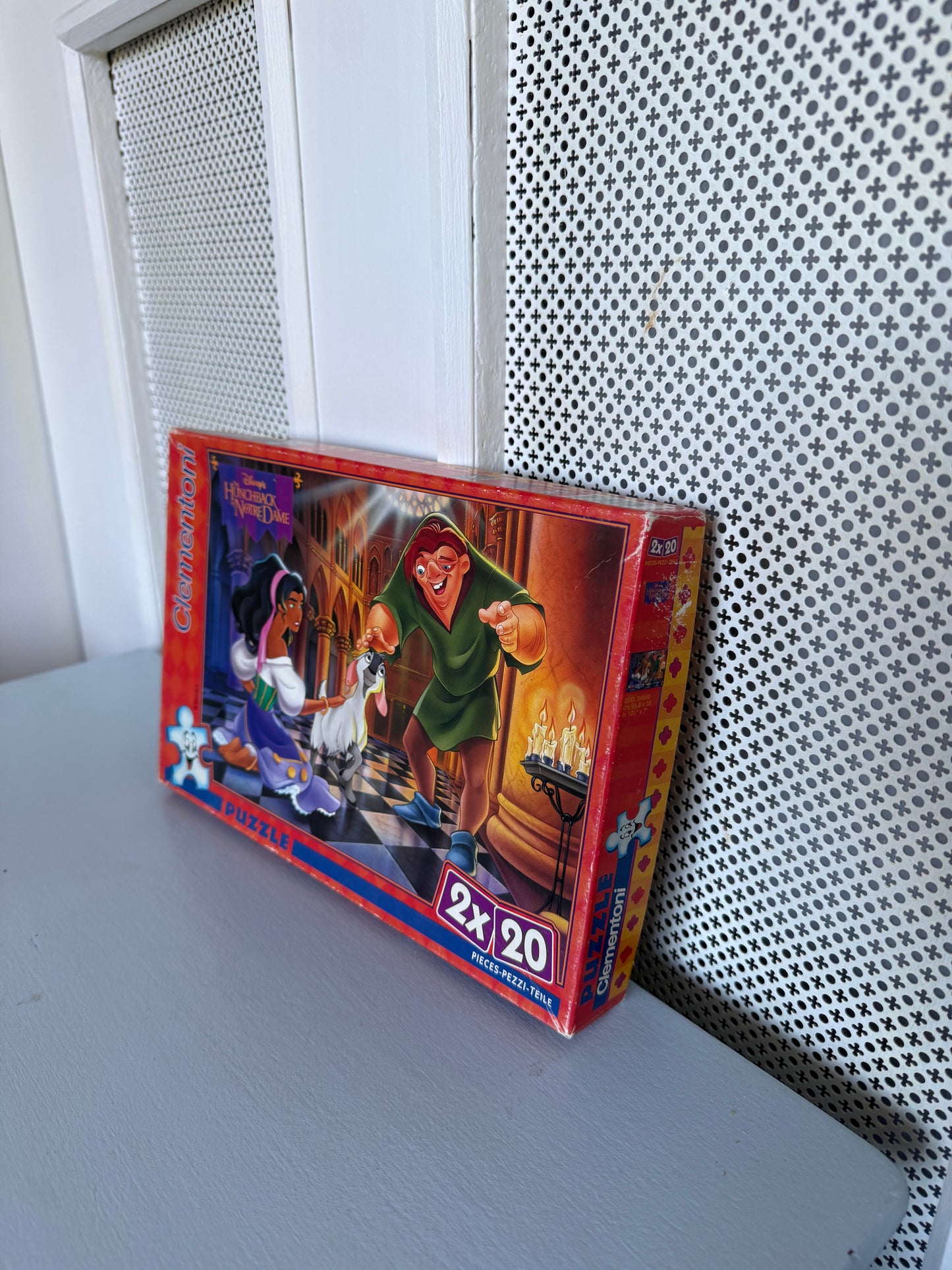 Klokkeren fra Notre Dame puslespil – 2 i 1