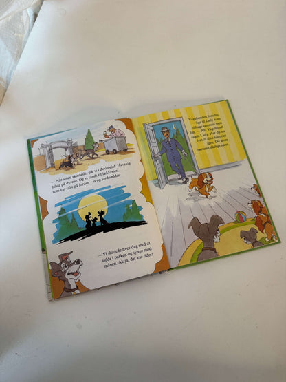 Vaks stikker af bog