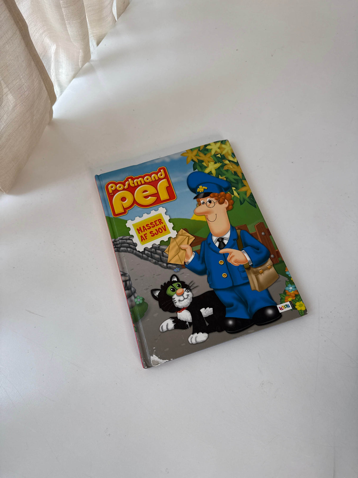 Postmand Per – Masser af sjov bog