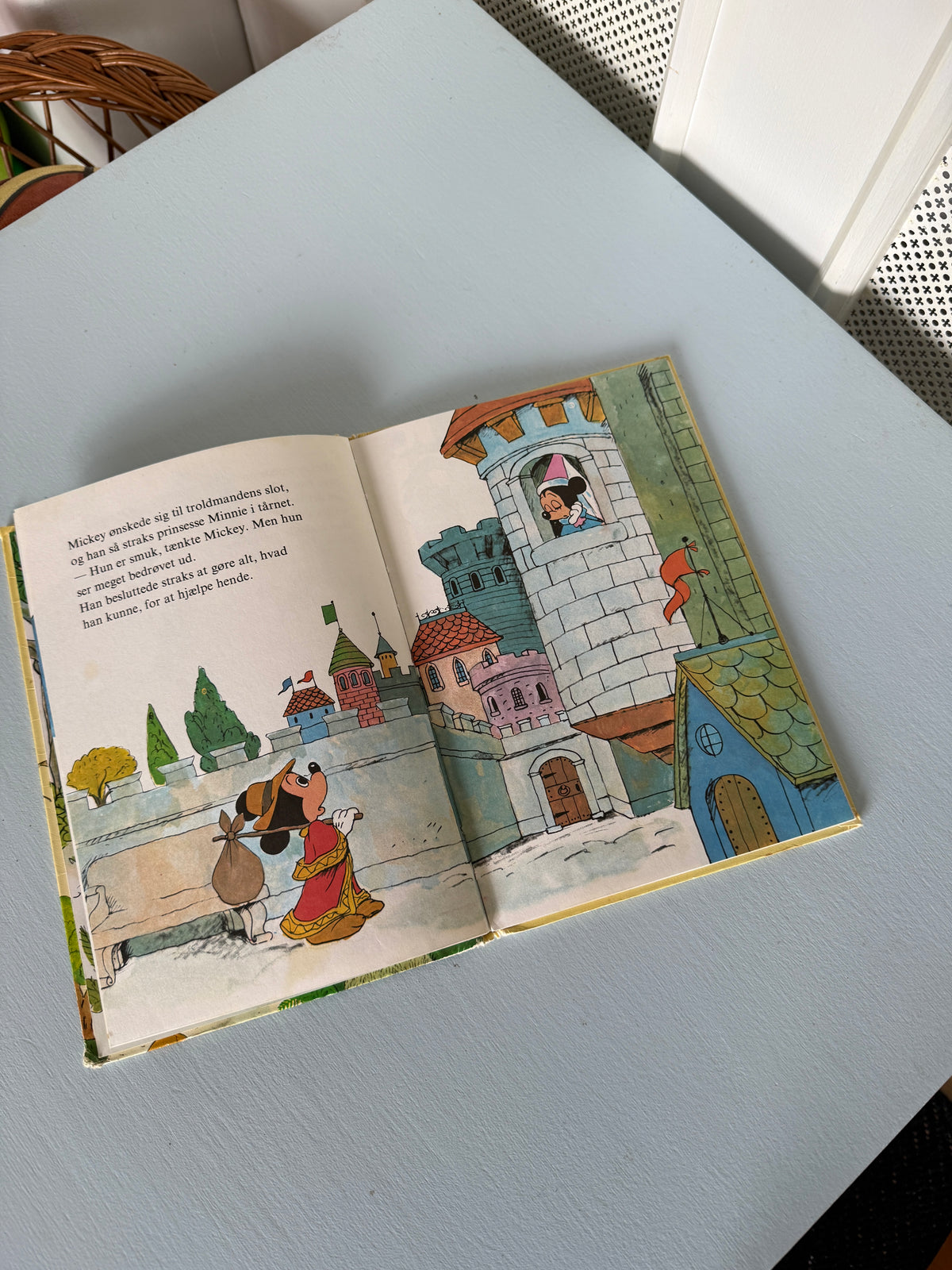 Mickey og den onde troldmand – Disney børnebog