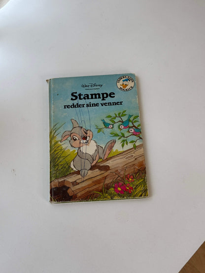 Stampe redder sine venner bog