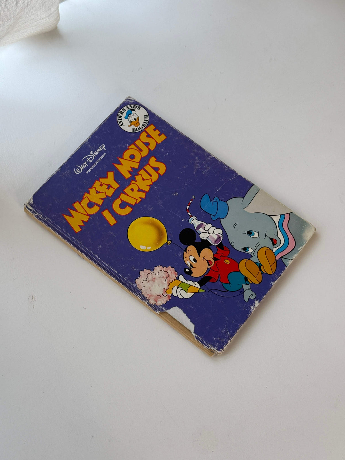Mickey Mouse i cirkus bog