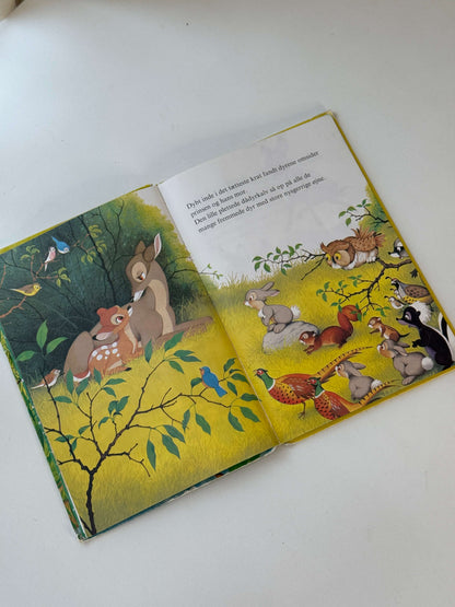 Bambi vokser op bog