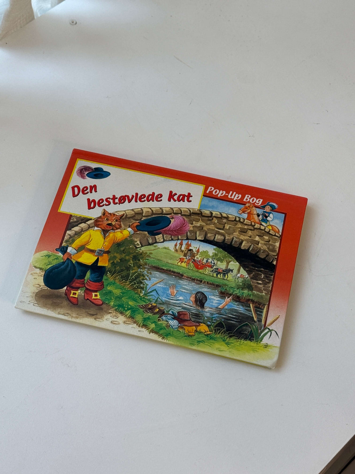 Den bestøvlede kat bog – pop-up