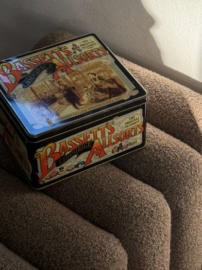 Metaldåse med låg
