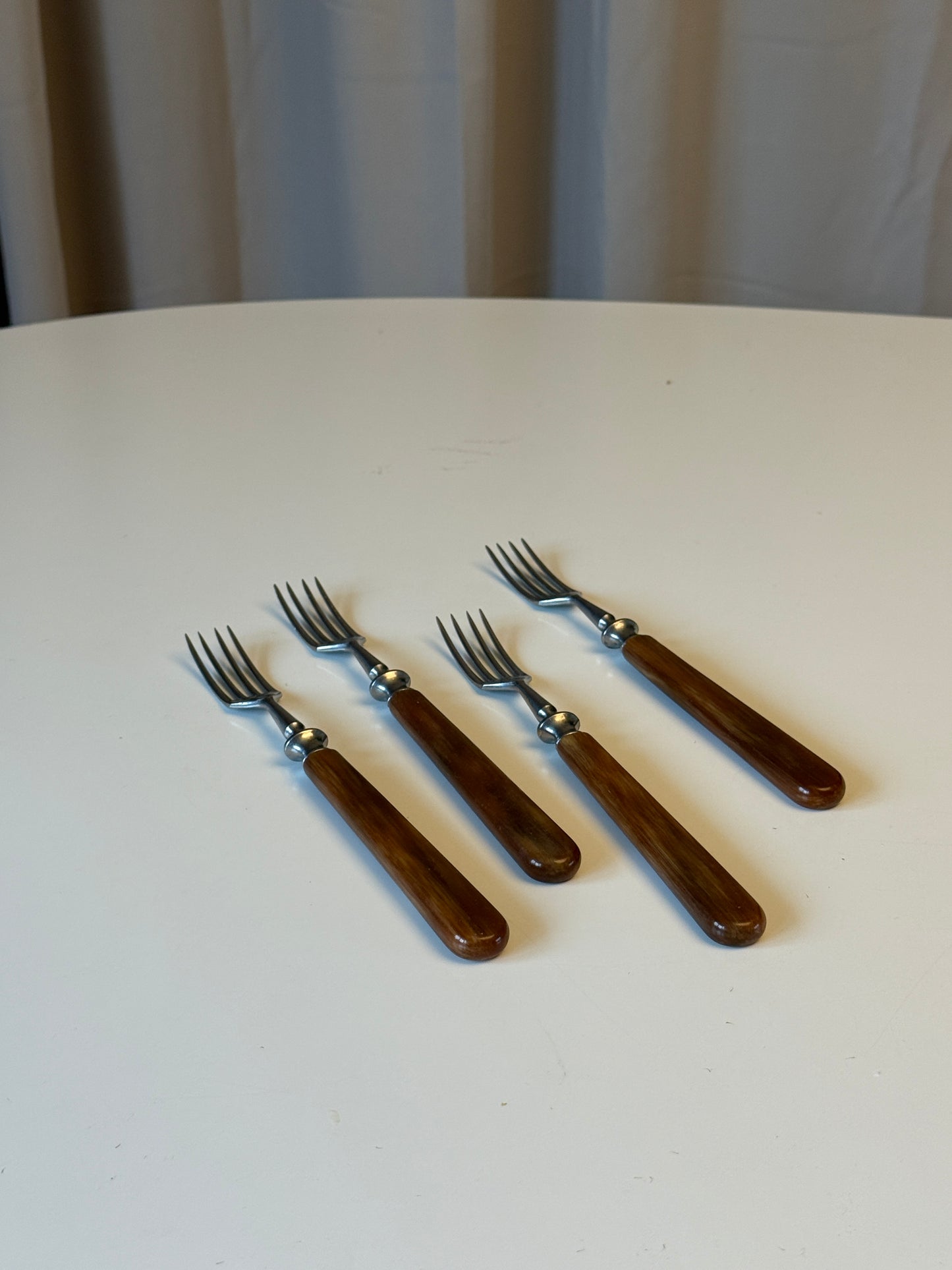 Spisegafler med brunt skaft