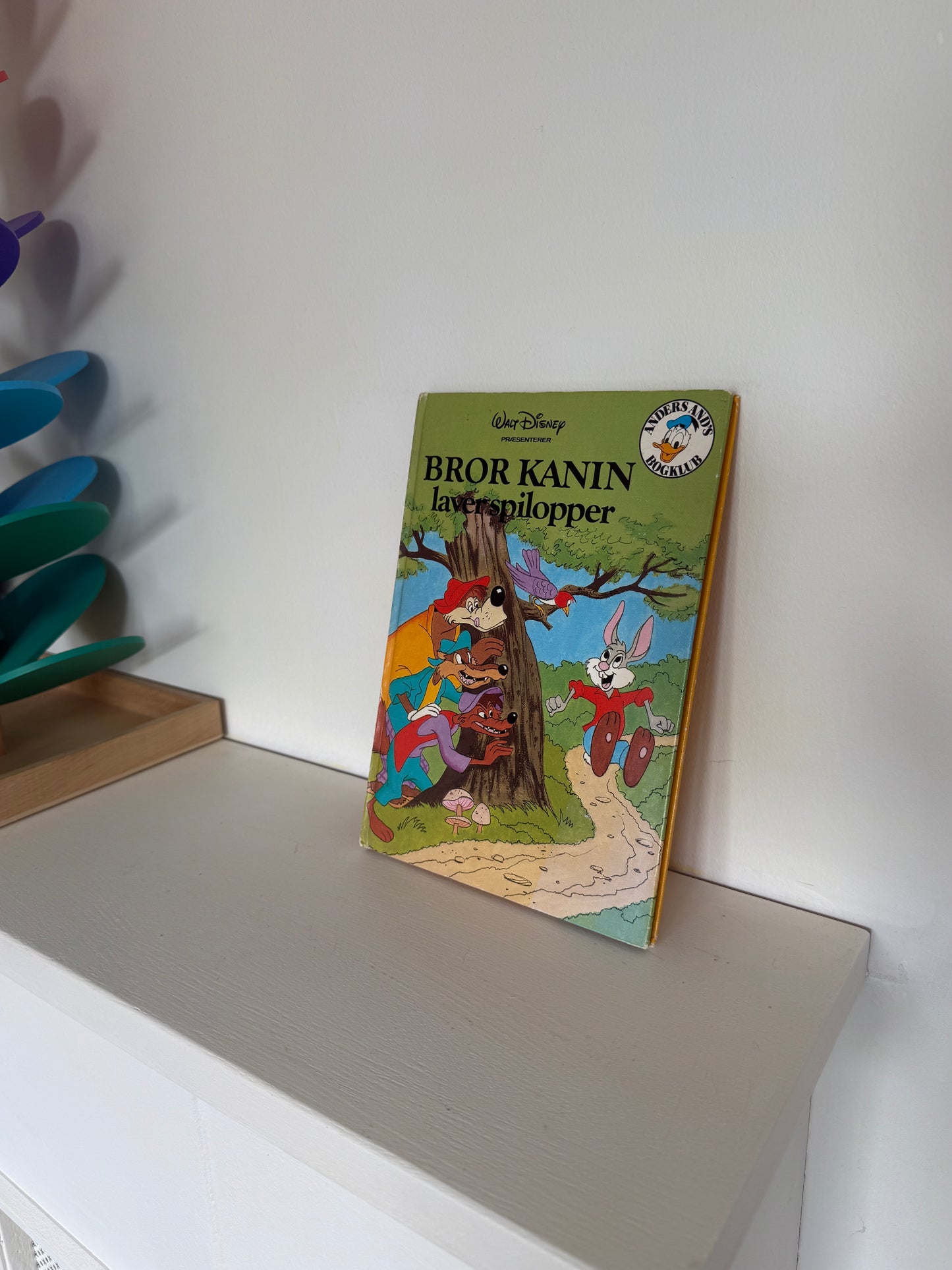 Bror Kanin laver spilopper – Disney børnebog