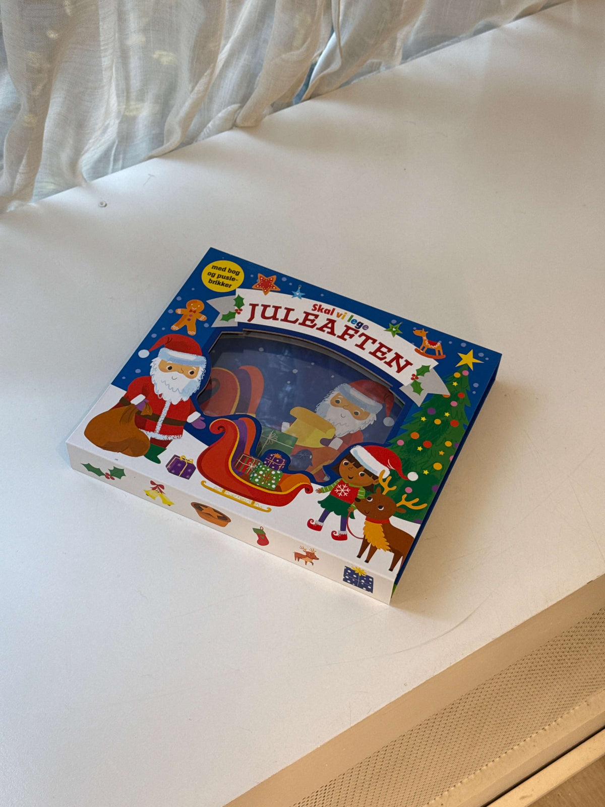 Skal vi lege Juleaften bog med puslespil