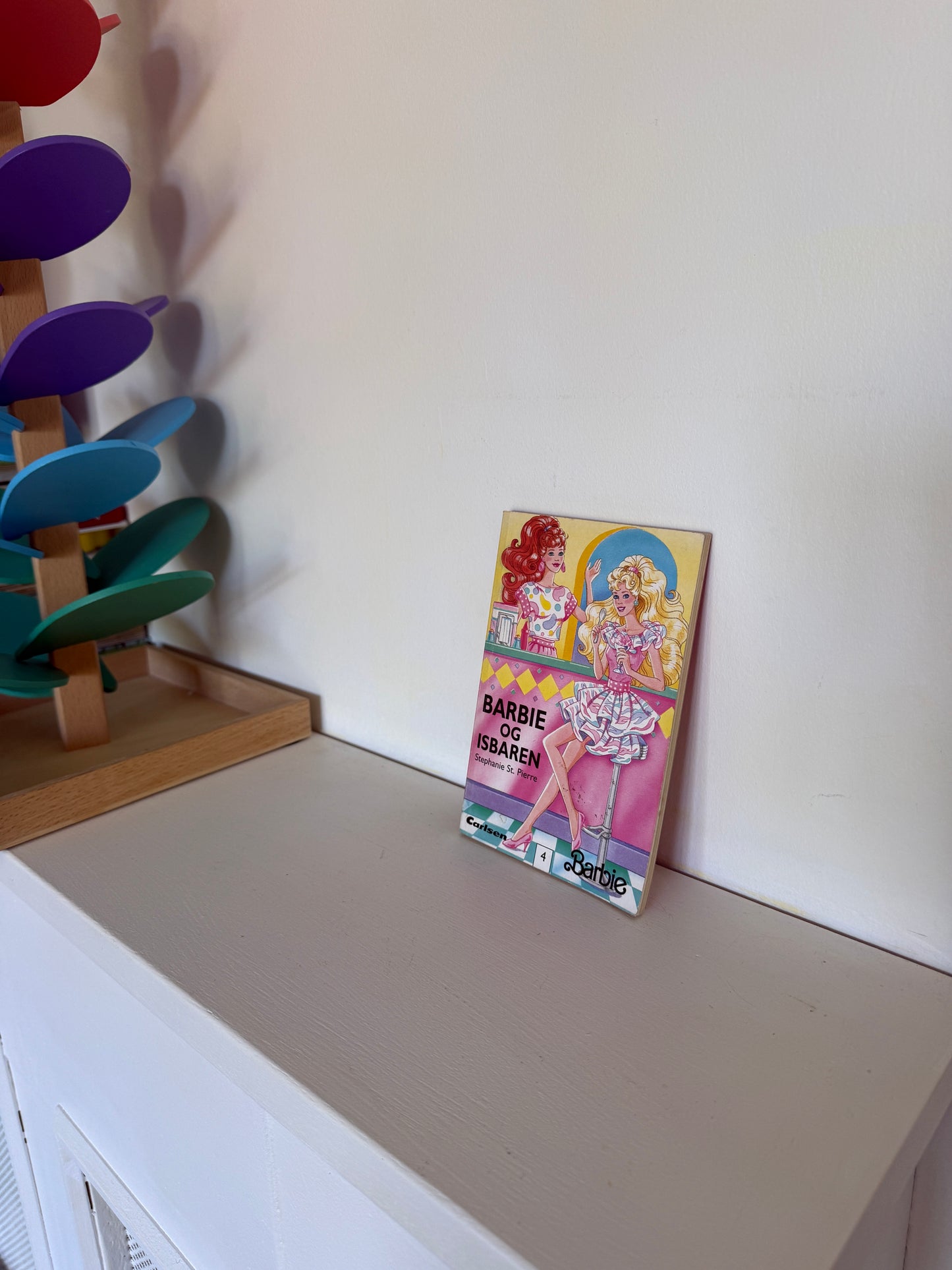 Barbie og Isbaren – Barbie børnebog