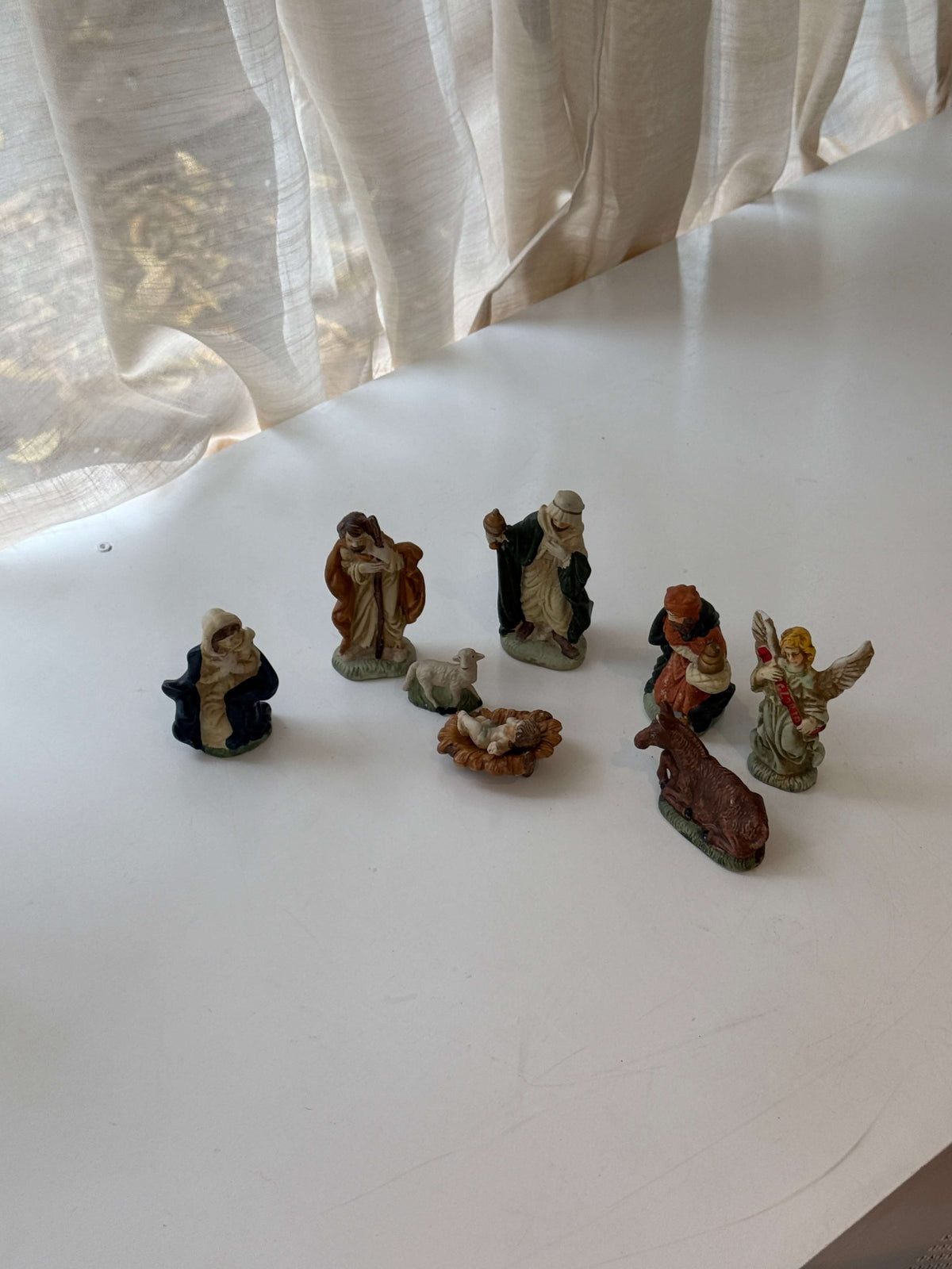 Krybbespil i keramik med 8 figurer