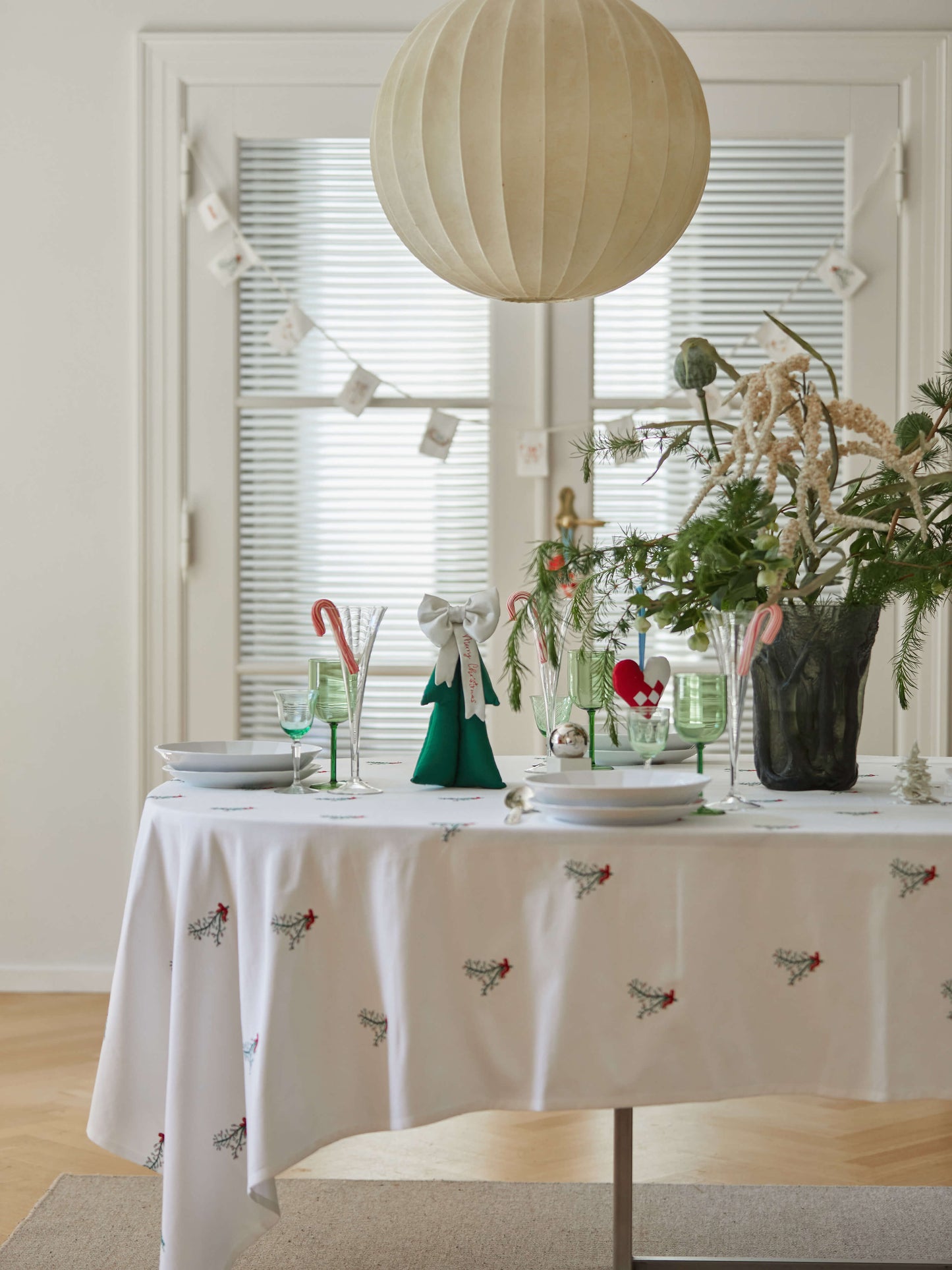 Mistletoe Dug (2.SORTERING)